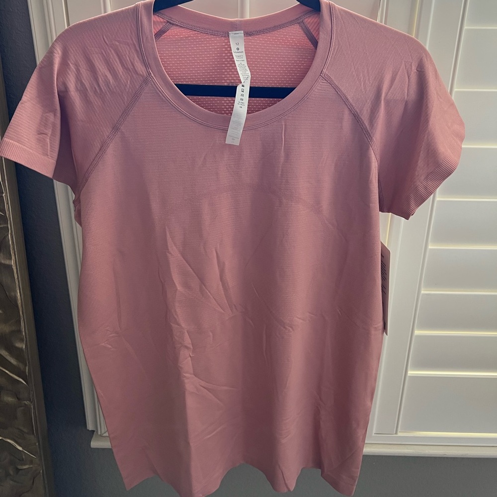 NWT Lululemon Swiftly Tech Short Sleeve 2.0